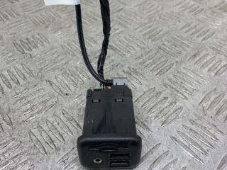 разъем AUX / USB Opel Insignia 2 поколение (B) 2018, 2.0 л., дизель, АКПП, белый, хетчбэк 5 дв., полный привод, 13526854