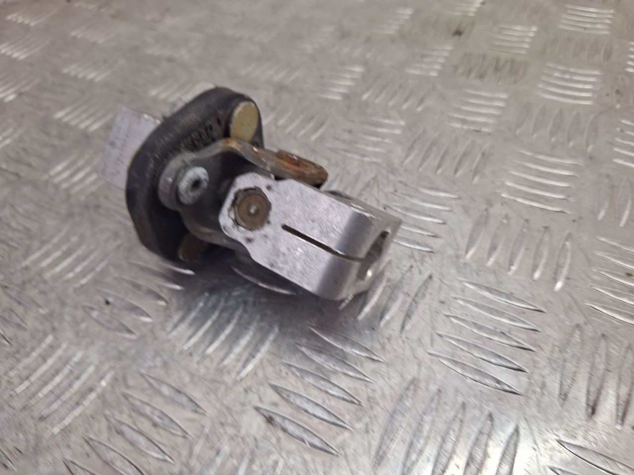 рулевой карданчик Mercedes-Benz A-Класс W168 2001, 1.6 л., M 166.960, бензин, АКПП, синий, минивэн, передний привод, A1684620378 - фото №1