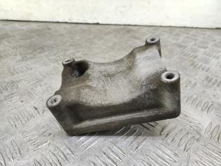 кронштейн КПП Chevrolet Spark M300 2012, 1.0 л., бензин, МКПП, красный, хетчбэк 5 дв., передний привод