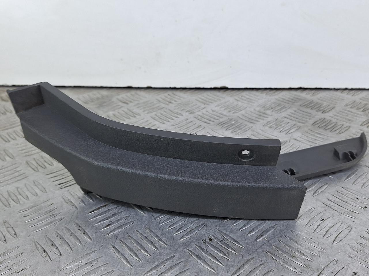 накладка на торпедо (консоль) Ford Fiesta 5 поколение 2004, 1.4 л., бензин, МКПП, хетчбэк 5 дв., передний привод, 2S61A044C61AA - фото №1