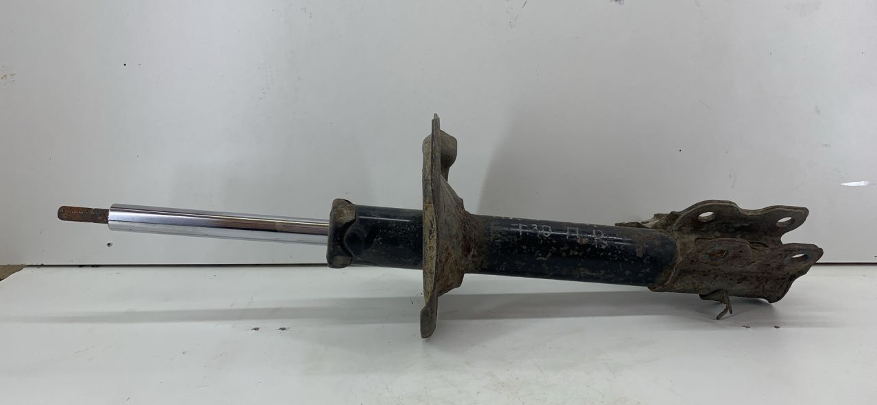 амортизатор передний правый Nissan X-Trail T30 2004, 2.0 л., QR20DE, бензин, внедорожник 5 дв., 543028H700 - фото №1