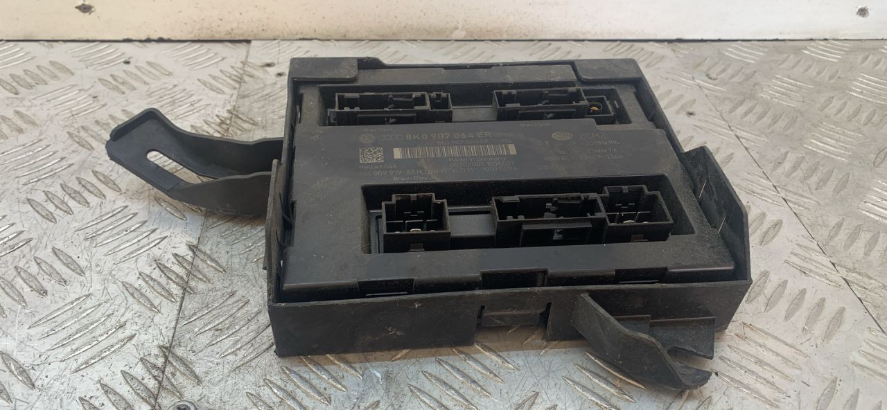 блок комфорта Audi A4 B8/8K (2007 - 2011), 8K0907064ER - фото №1