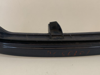 ресничка (ус) левой фары Opel Corsa C (2000 - 2003), 90580651