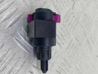 Датчик педали тормоза (лягушка) Audi Q5 8R [рестайлинг] 2015, 3.0 л., CTBA, дизель, АКПП, внедорожник 5 дв., полный привод, 4F0945459B