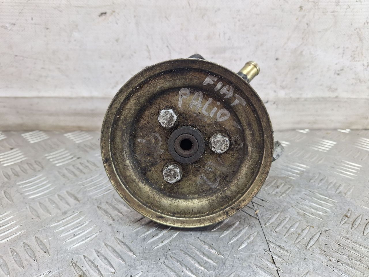 насос гидроусилителя руля Fiat Palio 1 поколение 2001, 1.2 л., бензин, 26044892FA, 46413332 - фото №1