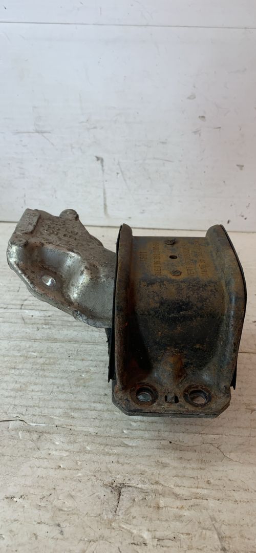 подушка крепления двигателя Peugeot 307 1 поколение 2004, 1.6 л., бензин, МКПП, синий, универсал, передний привод, 9636270080, 9636583980, 9636845880 - фото №1