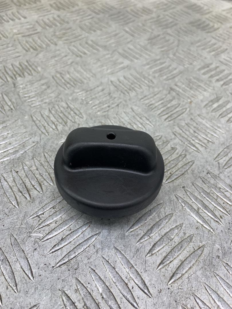 пробка топливного бака Mercedes-Benz Sprinter 2 поколение (W906) (2006 - 2014), A9064700201001 - фото №1