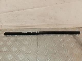молдинг стекла Volkswagen Passat B6 2007