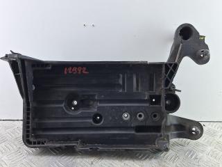 крепление аккумулятора Skoda Octavia 3 поколение (A7) 2016, 1.4 л., CZDA, бензин, хетчбэк 5 дв., передний привод, 5Q0915321H, 5Q0915331J