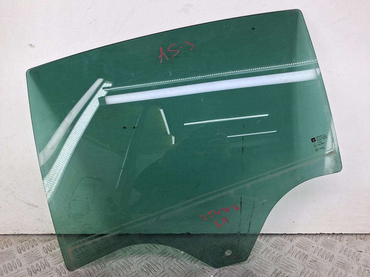 стекло двери задней левой Opel Insignia 2 поколение (B) 2018, 2.0 л., дизель, АКПП, белый, хетчбэк 5 дв., полный привод - фото №1