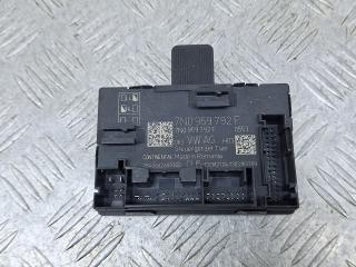 модуль управления двери Skoda Yeti 1 поколение 2013, 2.0 л., CFHF, дизель, 6МКПП, серый, универсал, полный привод, 7N0959792F