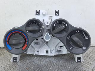 блок управления печки / климат-контроля Fiat Panda 2 поколение [рестайлинг] 2012, 1.2 л., 188 A4.000, бензин, МКПП, красный, хетчбэк 5 дв., передний привод, 5H0140100