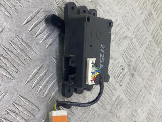 моторчик заслонки печки Mazda Premacy 1 поколение [рестайлинг] 2002, 1.8 л., FP, бензин, МКПП, серебро, передний привод