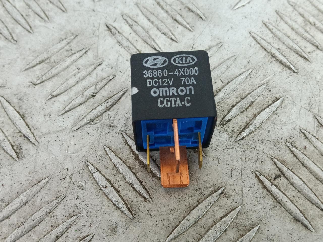 реле накала свечей Hyundai H-1 Grand Starex 2008, 2.5 л., дизель, МКПП, белый, минивэн, задний привод, 368604X000 - фото №1