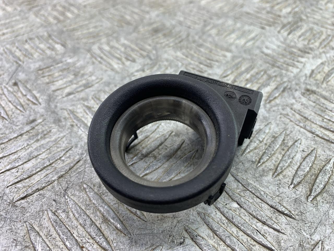 антенна иммобилайзера Land Rover Discovery 3 поколение L319 2007, 2.7 л., 276DT, дизель, АКПП, серый, внедорожник 5 дв., полный привод, VP4CFF-19A481-AB - фото №1