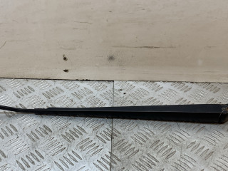 щеткодержатель (поводок стеклоочистителя, дворник) Nissan Almera Tino V10 [рестайлинг] 2004, 2.2 л., дизель, МКПП, минивэн, передний привод