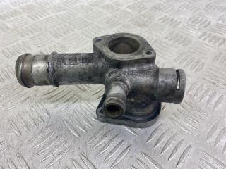 фланец (тройник) системы охлаждения Volkswagen Passat B5 2000, 1.9 л., дизель, зеленый, универсал, передний привод, 038121133A