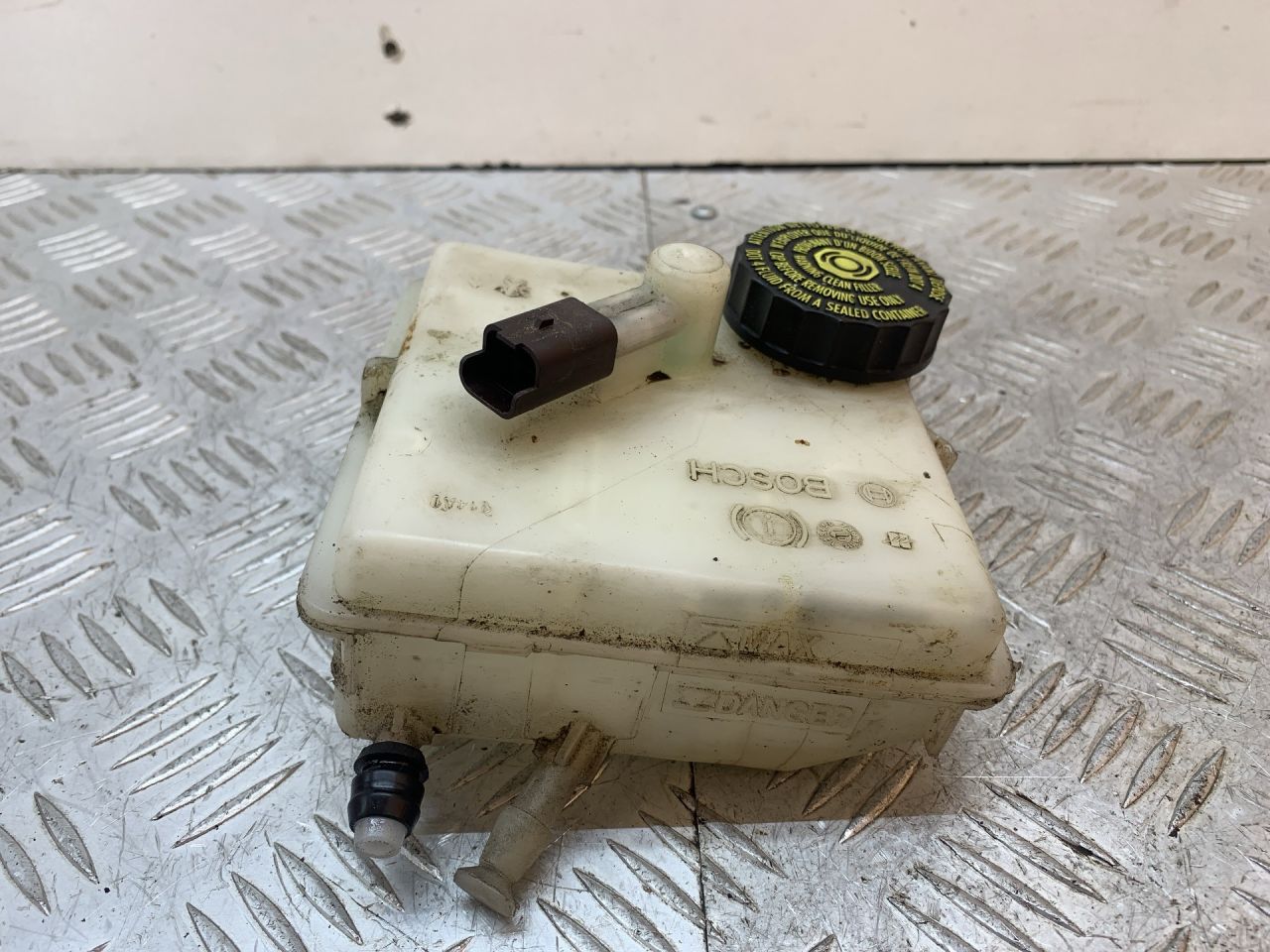 бачок тормозной жидкости Citroen Xsara Picasso 1 поколение (1999 - 2004), 020422159 - фото №1