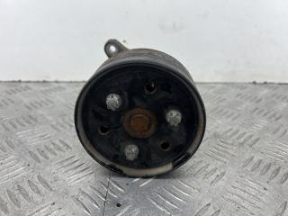 помпа Land Rover Discovery 3 поколение L319 2007, 2.7 л., 276DT, дизель, АКПП, серый, внедорожник 5 дв., полный привод, 4R80-8509-AC