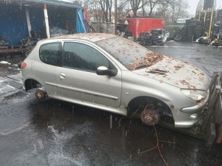 Peugeot 206 1 поколение [рестайлинг]
