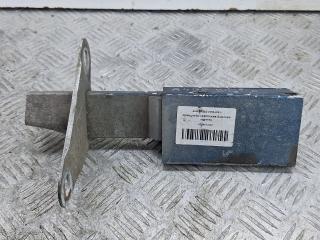 Крепление бампера заднего Audi A4 B5 (1994 - 1999), универсал, 8D0807332C