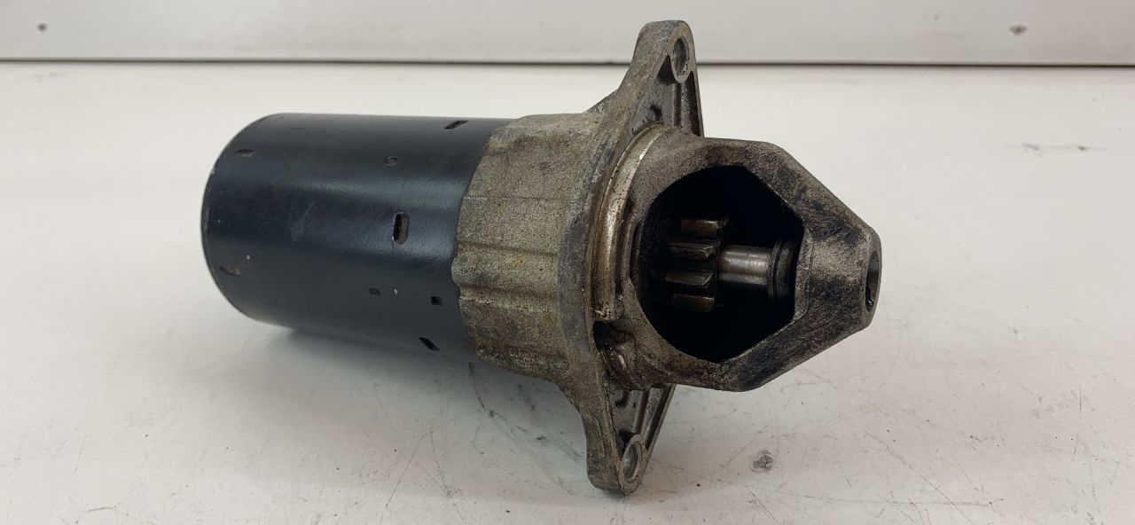 стартер Opel Corsa C 2003, 1.0 л., Z 10 XEP, бензин, МКПП, черный, хетчбэк 3 дв., передний привод, 0001107409 - фото №1