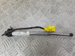 амортизатор капота Audi A4 B9 2017, 1.4 л., CVNA, бензин, 6МКПП, темно-синий, универсал, передний привод, 8W0823823