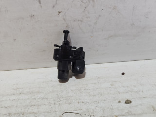 Датчик педали тормоза (лягушка) Ford Focus 1 поколение 2000, 1.4 л., FXDC, бензин, МКПП, серебро, хетчбэк 3 дв., передний привод, 93BB13480BC