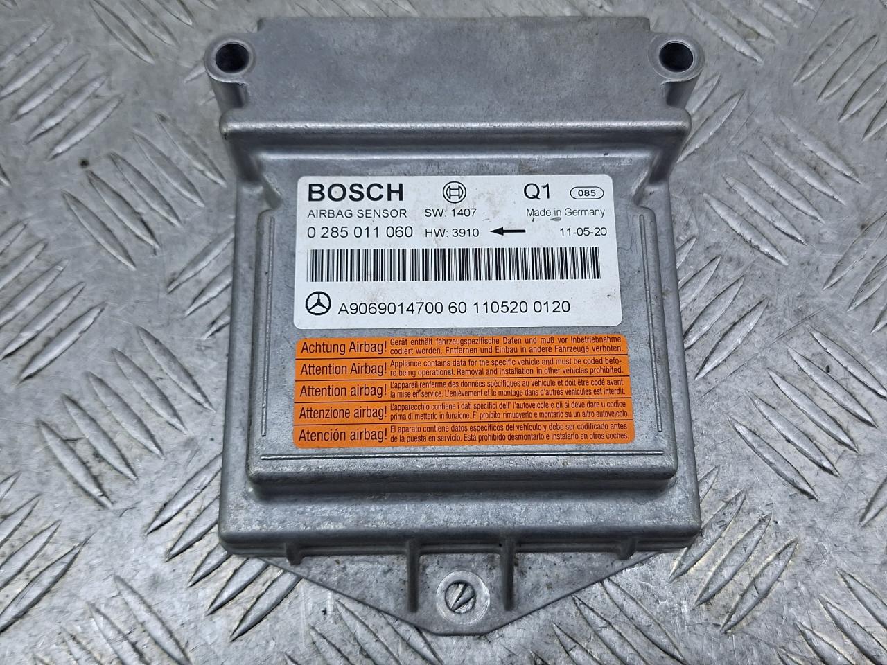 блок AirBag Mercedes-Benz Sprinter 2 поколение (W906) (2006 - 2014), 2.1 л., OM 651.955, дизель, МКПП, зеленый, задний привод, A9069014700, 0285011060 - фото №1