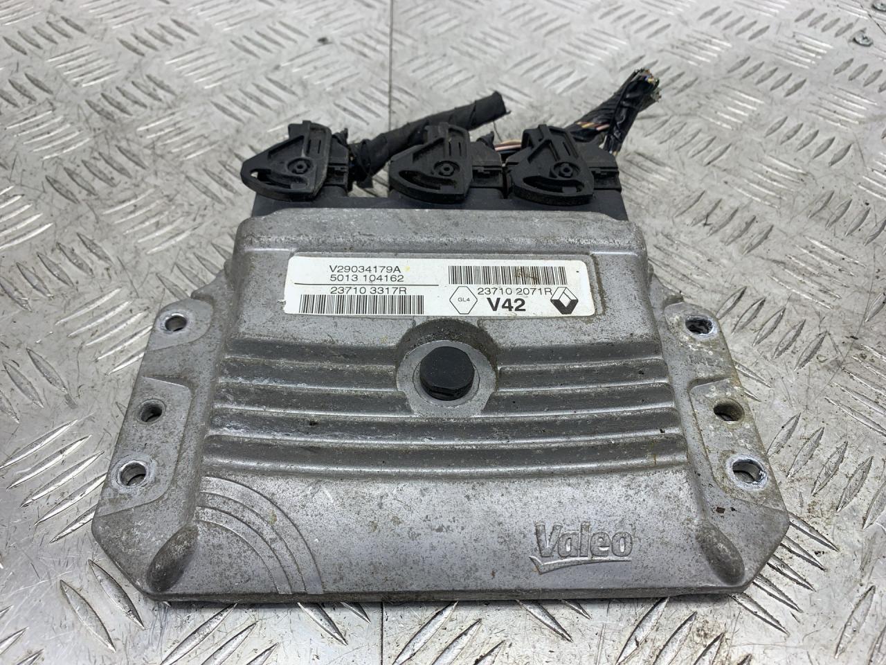 блок управления двигателем Dacia Logan MCV 2 поколение (2013 - 2016), фургон, V29034179A, 5013104162, 237103317R, 237102071R - фото №1