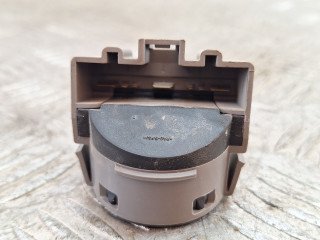 Контактная группа (замок зажигания) Ford Focus 1 поколение 2000, 1.4 л., FXDC, бензин, МКПП, серебро, хетчбэк 3 дв., передний привод, 98AB11572BE