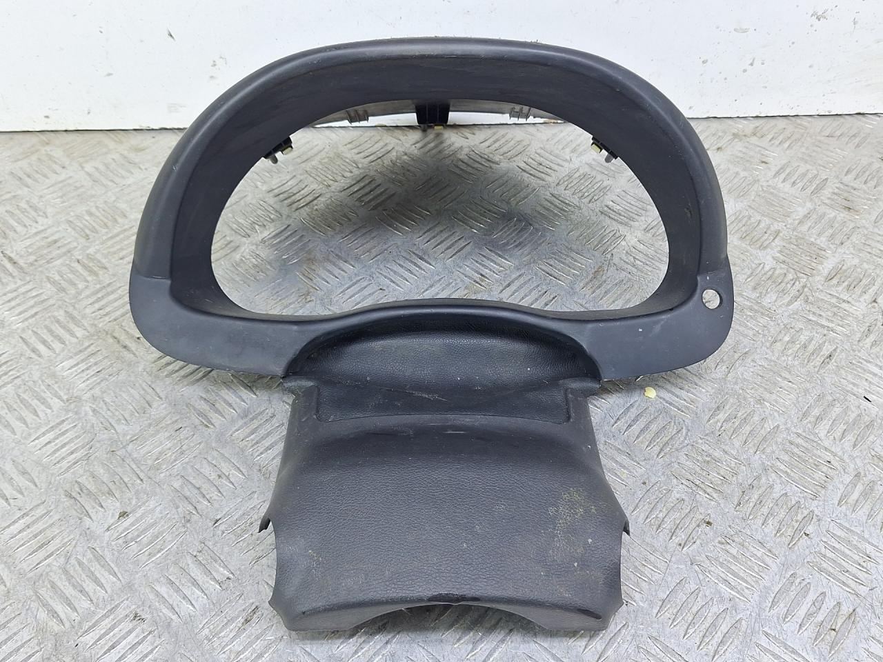 рамка панели приборов Hyundai Solaris 1 поколение (2010 - 2014), 84831-4L000 - фото №1