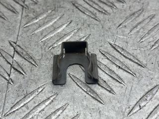 крепление форсунки Ford Fiesta 5 поколение (2001 - 2007), 1.3 л., BAJA, бензин, D3L3A