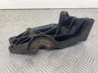 кронштейн двигателя Volkswagen Sharan 1 поколение [2-й рестайлинг] 2005, 1.9 л., AUY, дизель, АКПП, серый, минивэн, передний привод, 7M3199308, 3M216037AA