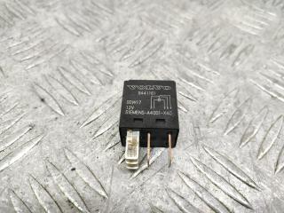 реле (прочие) Volvo V70 2 поколение 2001, 2.4 л., B 5244 T3, бензин, АКПП, серебро, универсал, полный привод, 9441161, V23074