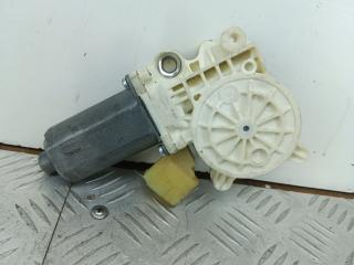 моторчик стеклоподъемника передний левый BMW 5 серия E60/E61 [рестайлинг] E60 (2007 - 2010), 2.5 л., N53 B25 A, бензин, АКПП, белый, седан, задний привод, 6981141