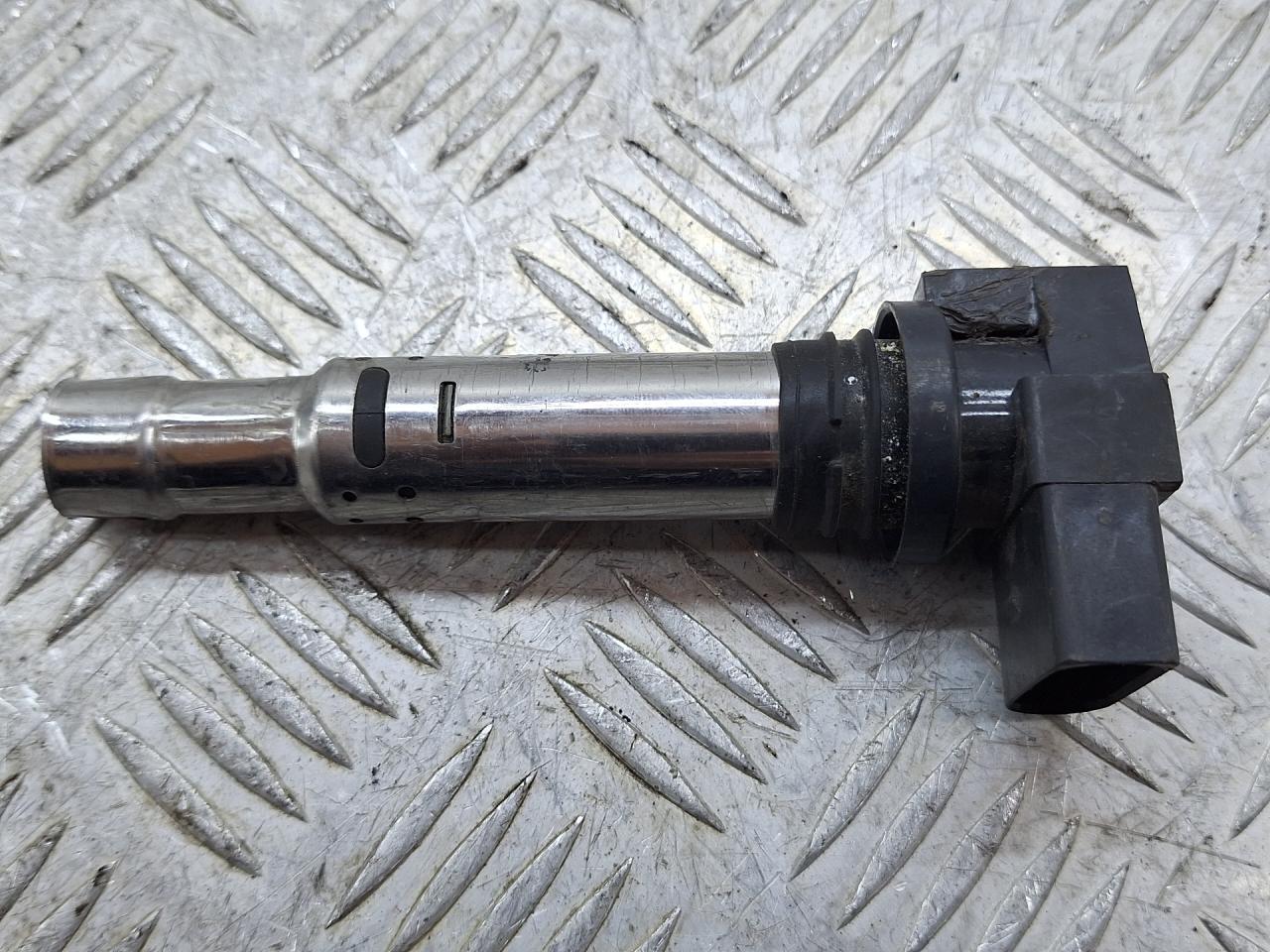 катушка зажигания Volkswagen Golf 4 поколение (1997 - 2006), R0401S00400 - фото №1