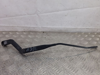 щеткодержатель (поводок стеклоочистителя, дворник) Volvo C70 1 поколение 1999, 2.5 л., бензин, МКПП, серебро, купе, передний привод, 9169315