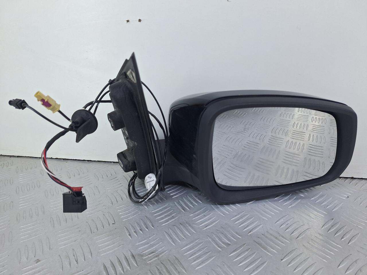 зеркало наружное правое Volkswagen Caddy 5 поколение 2022, бежевый, фургон, передний привод - фото №1