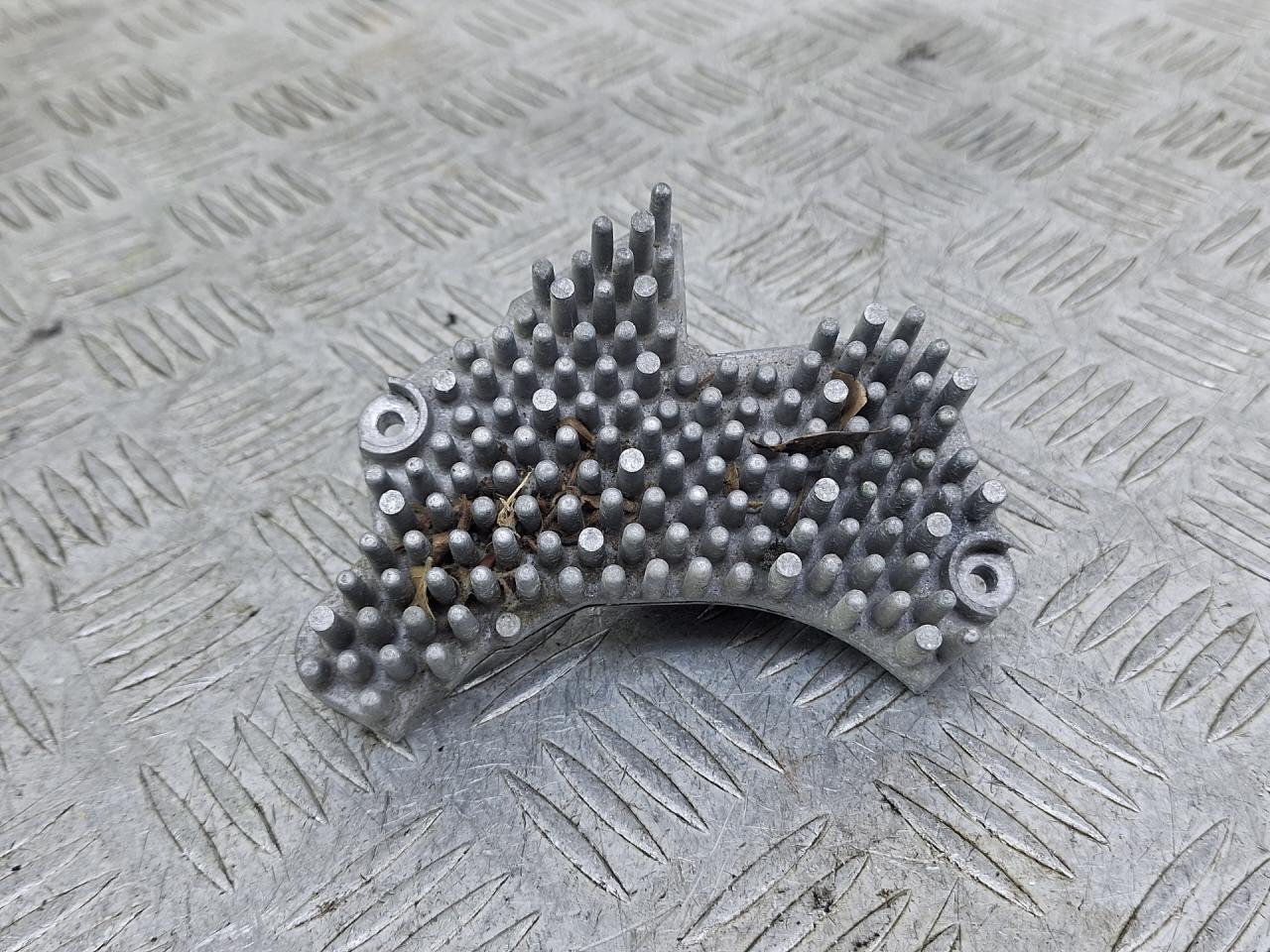 сопротивление печки Mercedes-Benz SLK-Класс R170 2000, 2.0 л., M 111.958, бензин, АКПП, черный, кабриолет, задний привод, 2028207310, 9140010347 - фото №1