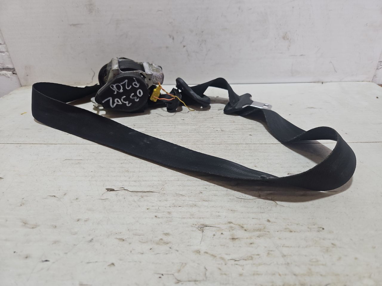 ремень безопасности Peugeot 206 1 поколение 2002, 1.4 л., дизель, хетчбэк 5 дв. - фото №1