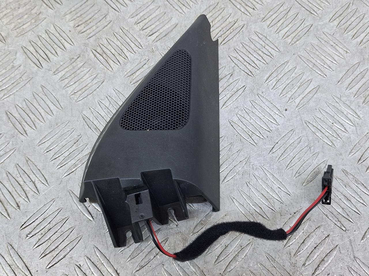 динамик высокочастотный (пищалка) Volkswagen Passat B6 2009, 1.4 л., CAXA, бензин, 6МКПП, голубой, универсал, передний привод - фото №1