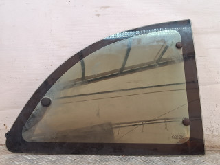 стекло кузовное боковое правое Ford Ka 1 поколение 2001, 1.3 л., бензин, МКПП, желтый, хетчбэк 3 дв., передний привод