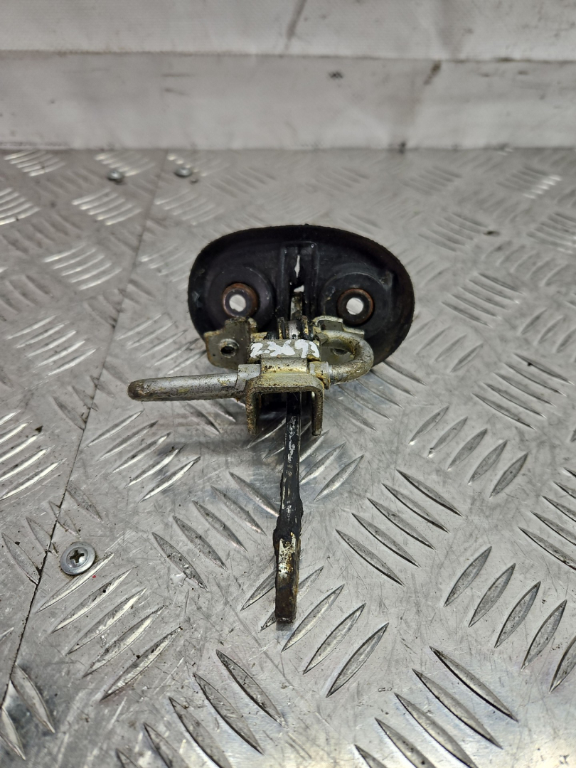 ограничитель открывания двери Fiat Stilo 1 поколение 2004, 1.2 л., 188 A5.000, бензин, МКПП, голубой, хетчбэк 3 дв., передний привод - фото №1