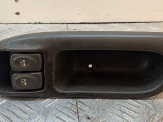 блок управления стеклоподъемниками Renault Scenic 1 поколение [рестайлинг] 2000, 7700431172