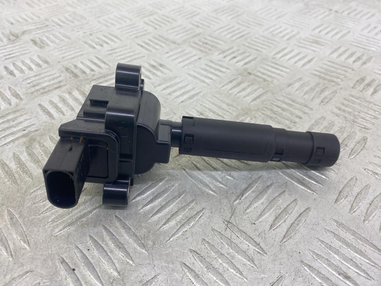 катушка зажигания Mercedes-Benz C-Класс W203/S203/CL203 W203.046 2003, 1.8 л., M 271.946, бензин, АКПП, серебро, седан, задний привод, U5034510N - фото №1