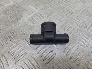 фланец (тройник) системы охлаждения Volkswagen Transporter T5 [рестайлинг] (2009 - 2015)