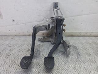 узел педальный (блок педалей) Volkswagen Passat B5 1998, 1.8 л., ARG, бензин, МКПП, серебро, универсал, передний привод, 8D1721117K