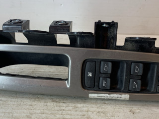 блок управления стеклоподъемниками Volvo V50 1 поколение 2005, 2.4 л., B 5244 S, бензин, МКПП, универсал, передний привод, 30658444, 30658445, 30658446, 30658447, 8658902