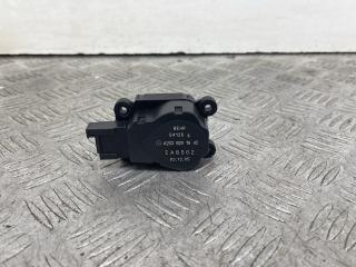 моторчик заслонки печки Mercedes-Benz C-Класс W203/S203/CL203 [рестайлинг] W203.054 2005, 3.0 л., M 272.940, бензин, АКПП, темно синий, седан, задний привод, A2038201642